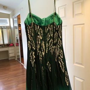 party dress in a good condition,used once